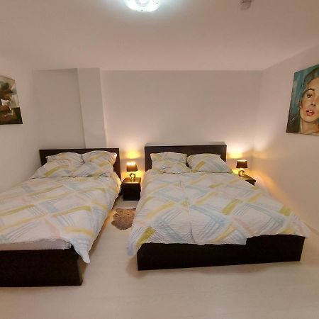 Several Different Rooms, Newly Furnished, In A New House In Vichten Экстерьер фото