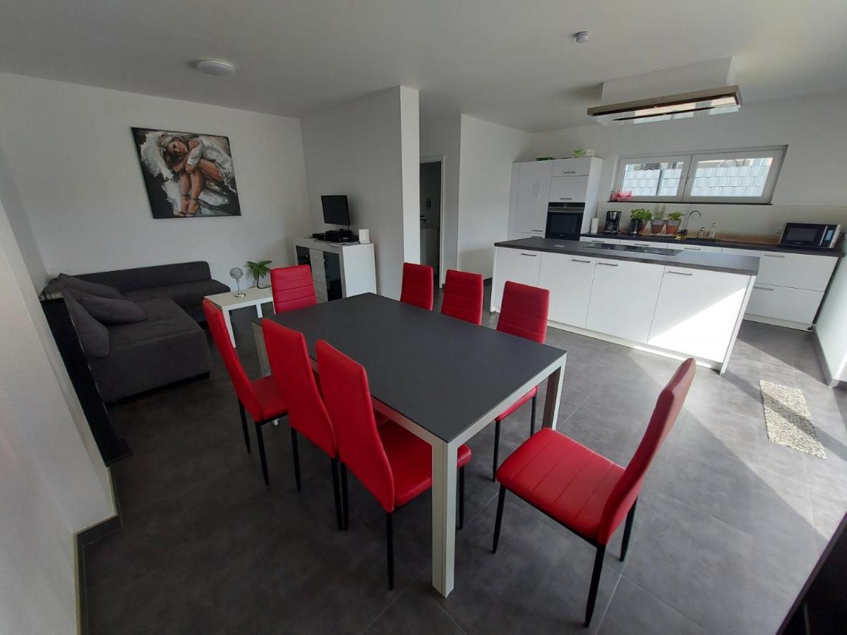 Several Different Rooms, Newly Furnished, In A New House In Vichten Экстерьер фото